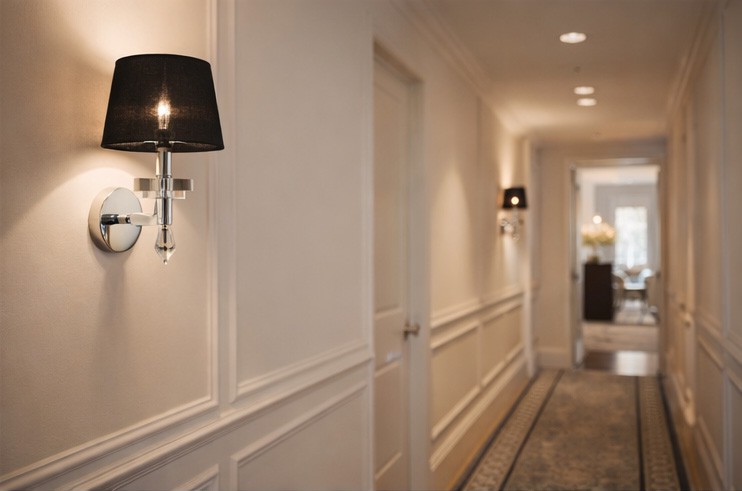 Modern Wall Lamp inGuest room corridor.jpg